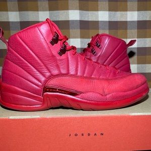 Air Jordan 12 gym red (beaters) size 11.5